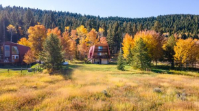 New Listing, Red Rock Lakeview - Stunning Mountain & Lake Views! Sleeps 8
